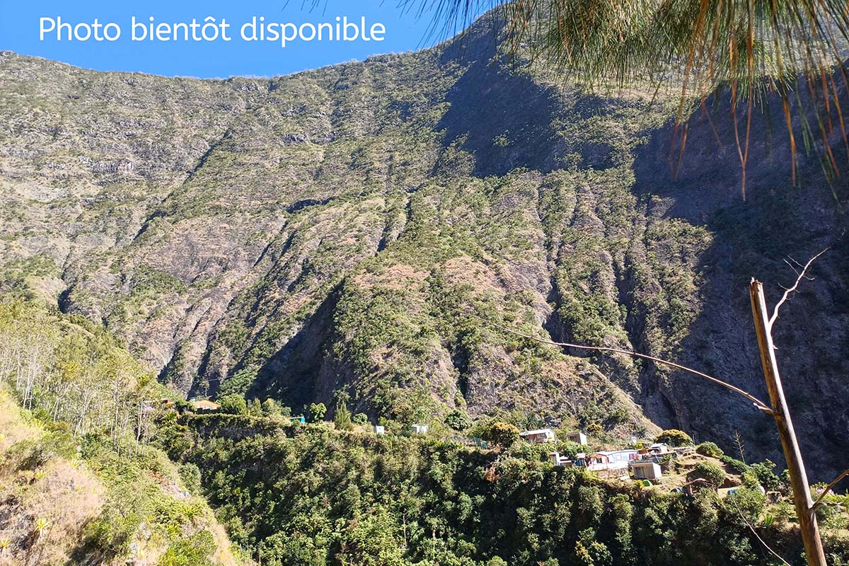 Camping Gîte chambre d'hôte à Ilet des Orangers dans le Cirque de Mafate